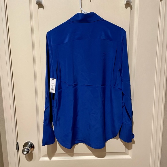 Equipment Silk Quinne Blouse Surrealist Blue Size Small NWT Exquisite Color - Picture 5 of 8